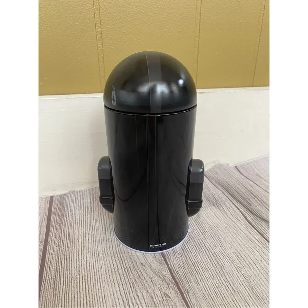 Star wars darth vader 7.5” tin coin bank with removable top black